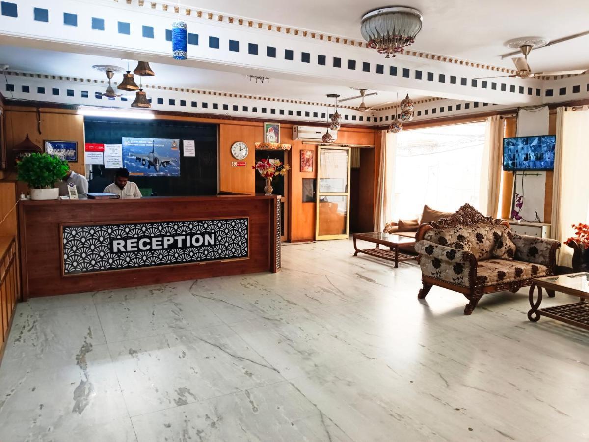 Hotel Krone Near Igi Airport Delhi Nova Deli Exterior foto